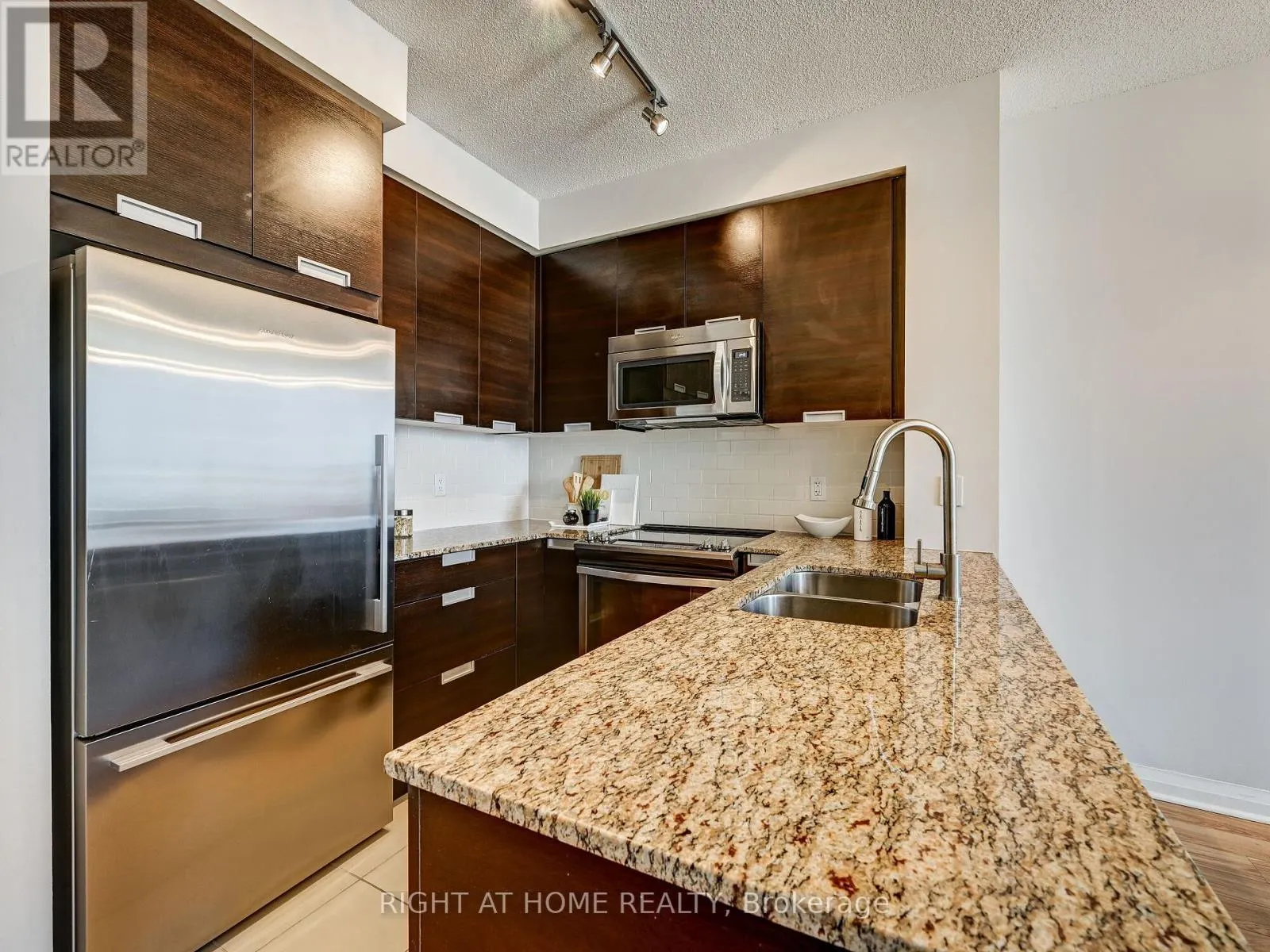 2001 - 55 EGLINTON AVENUE W