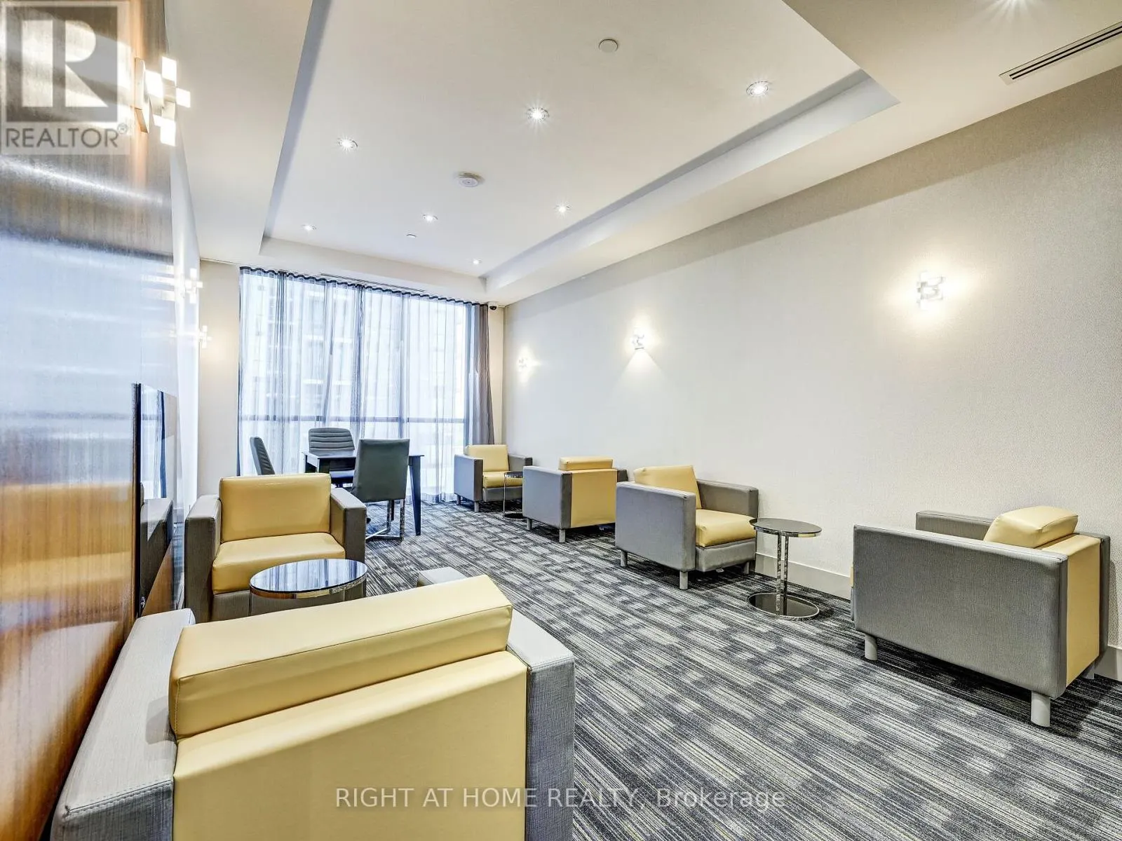 2001 - 55 EGLINTON AVENUE W