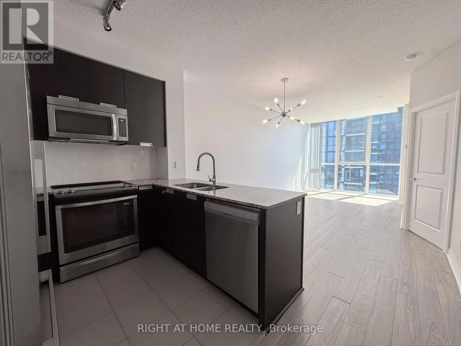 2001 - 55 EGLINTON AVENUE W