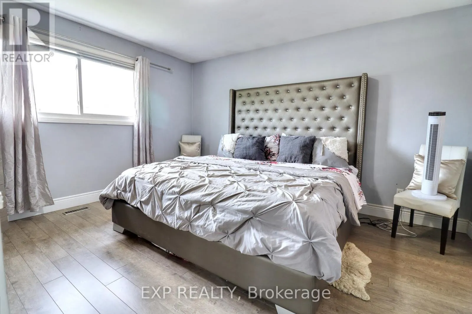28 POINSETTIA PLACE