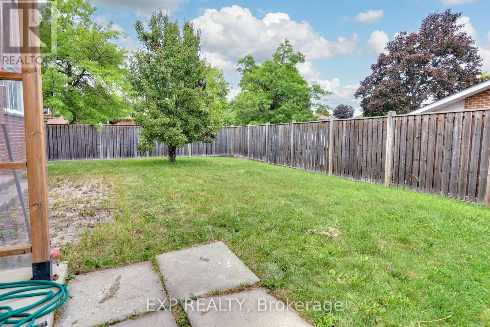 28 POINSETTIA PLACE