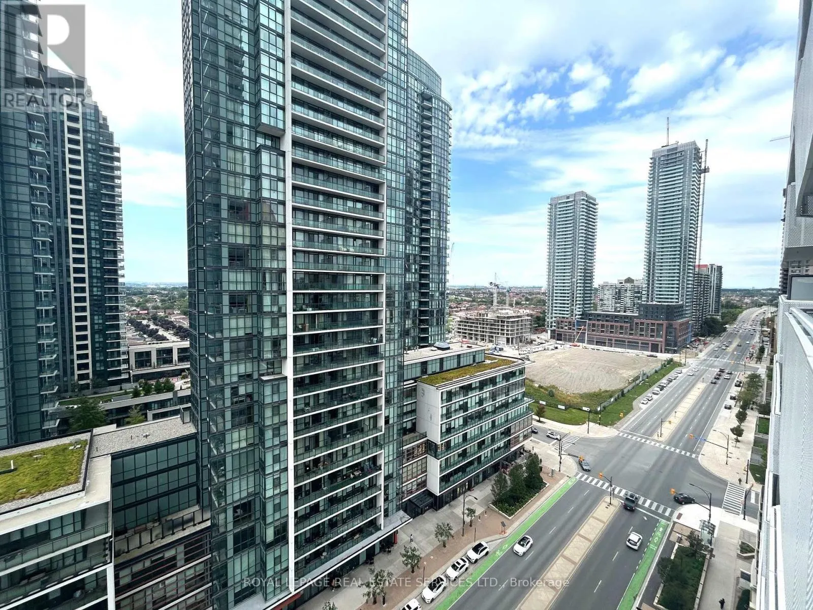 1612 - 4065 CONFEDERATION PARKWAY