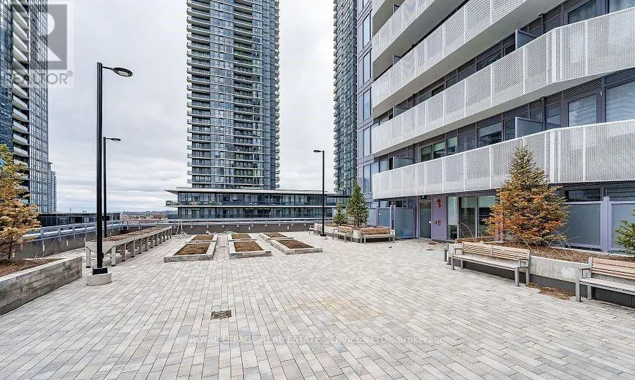1612 - 4065 CONFEDERATION PARKWAY