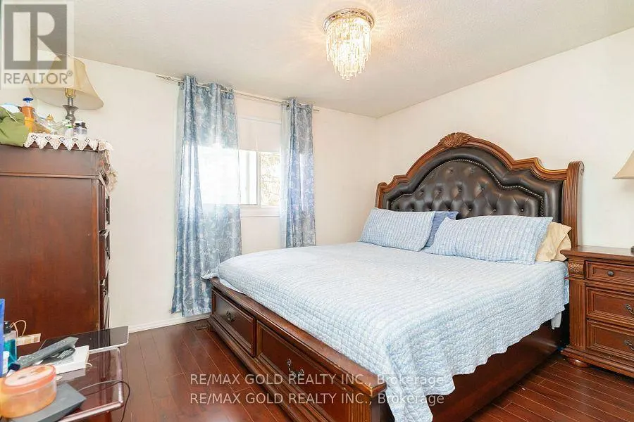 63 - 105 HANSEN ROAD N