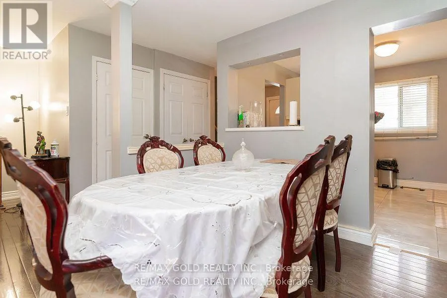 63 - 105 HANSEN ROAD N