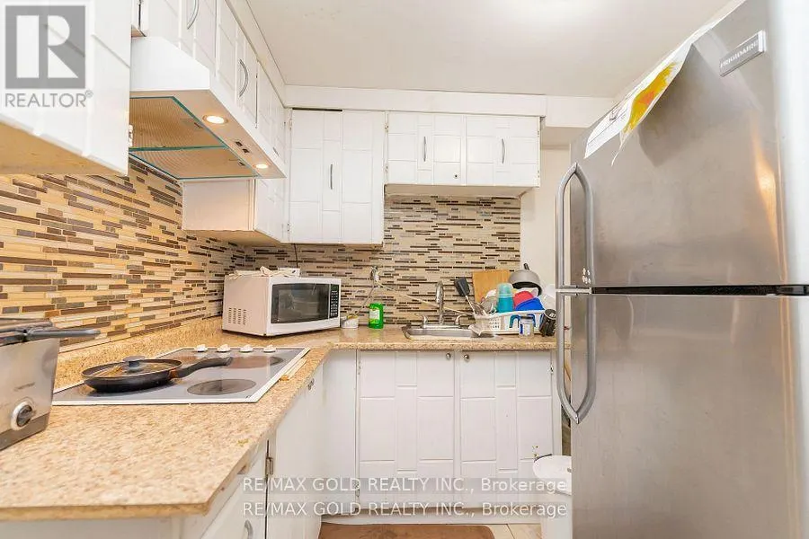 63 - 105 HANSEN ROAD N