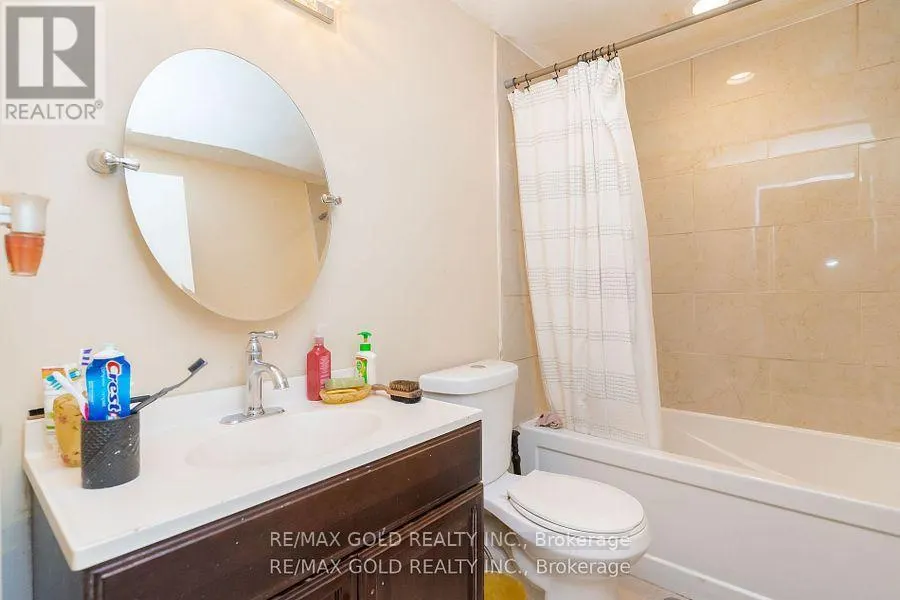 63 - 105 HANSEN ROAD N