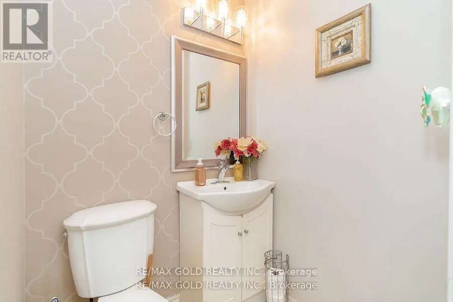 63 - 105 HANSEN ROAD N
