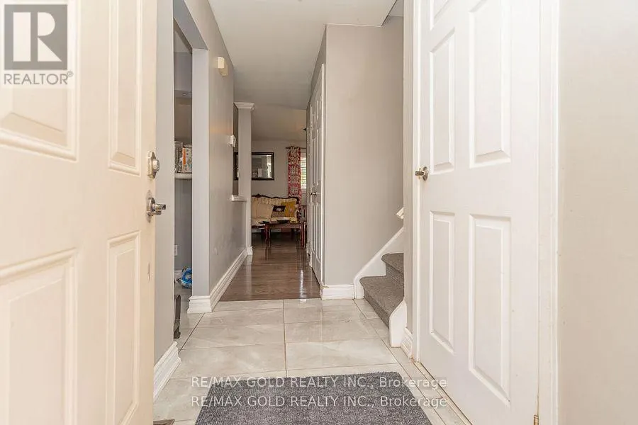 63 - 105 HANSEN ROAD N