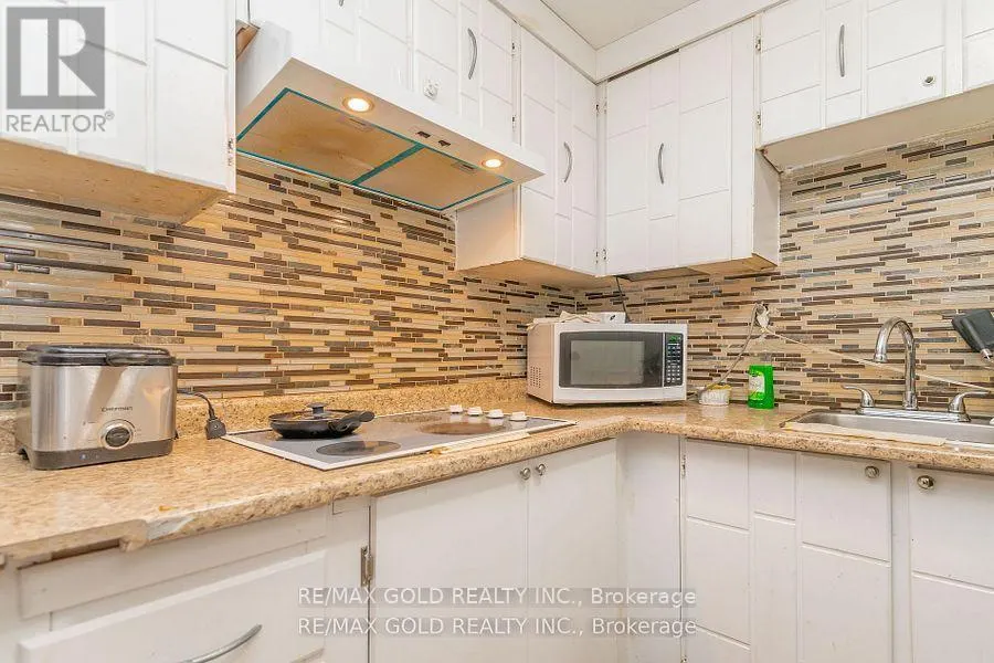 63 - 105 HANSEN ROAD N