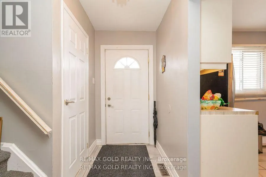 63 - 105 HANSEN ROAD N