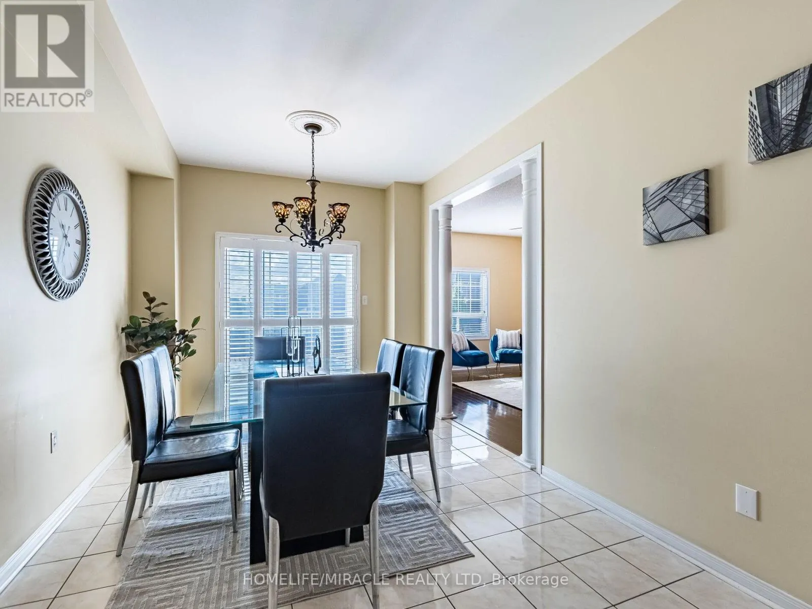 1 KETTLEWELL CRESCENT