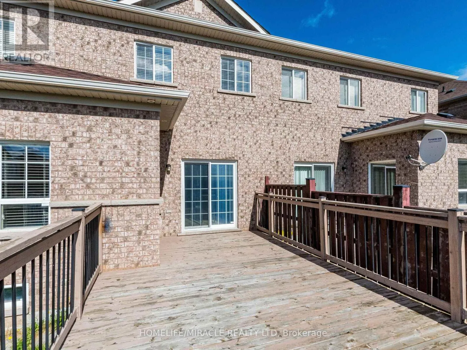 1 KETTLEWELL CRESCENT