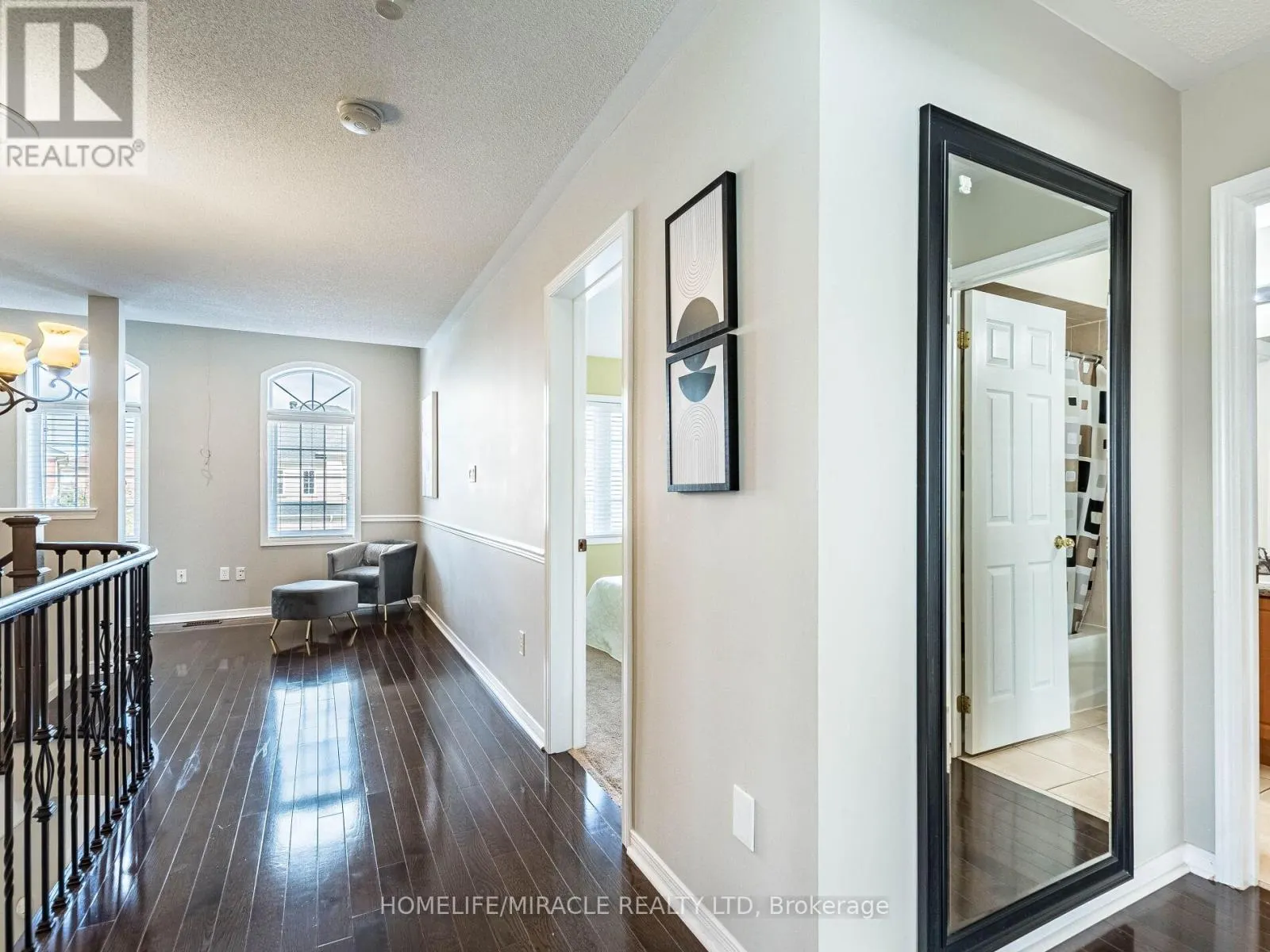 1 KETTLEWELL CRESCENT
