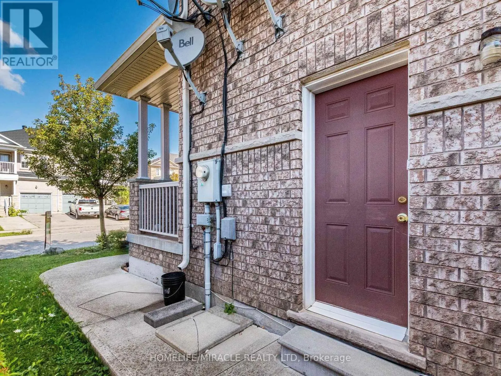 1 KETTLEWELL CRESCENT