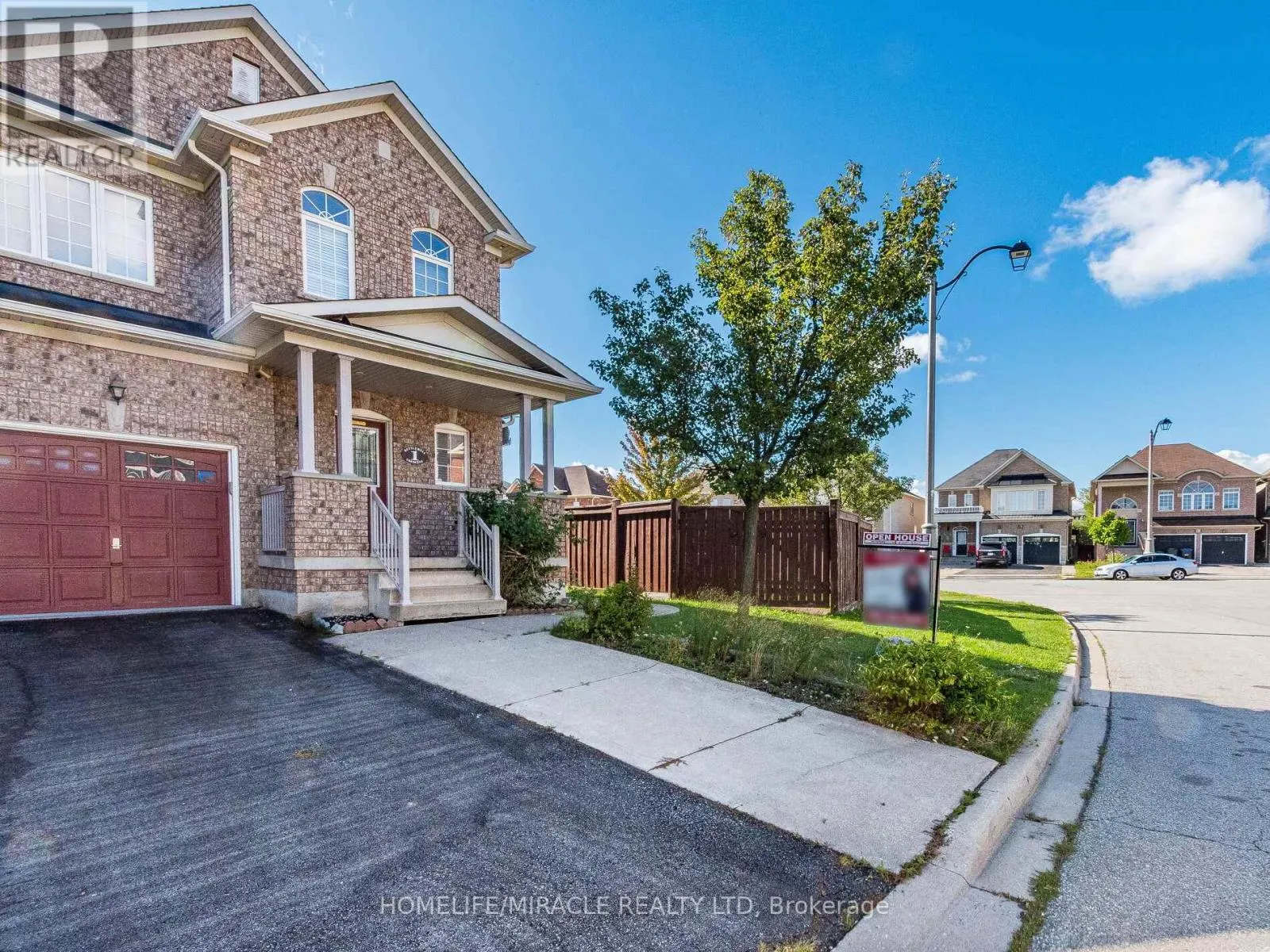 1 KETTLEWELL CRESCENT
