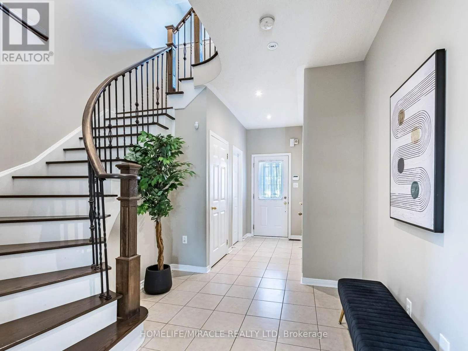 1 KETTLEWELL CRESCENT
