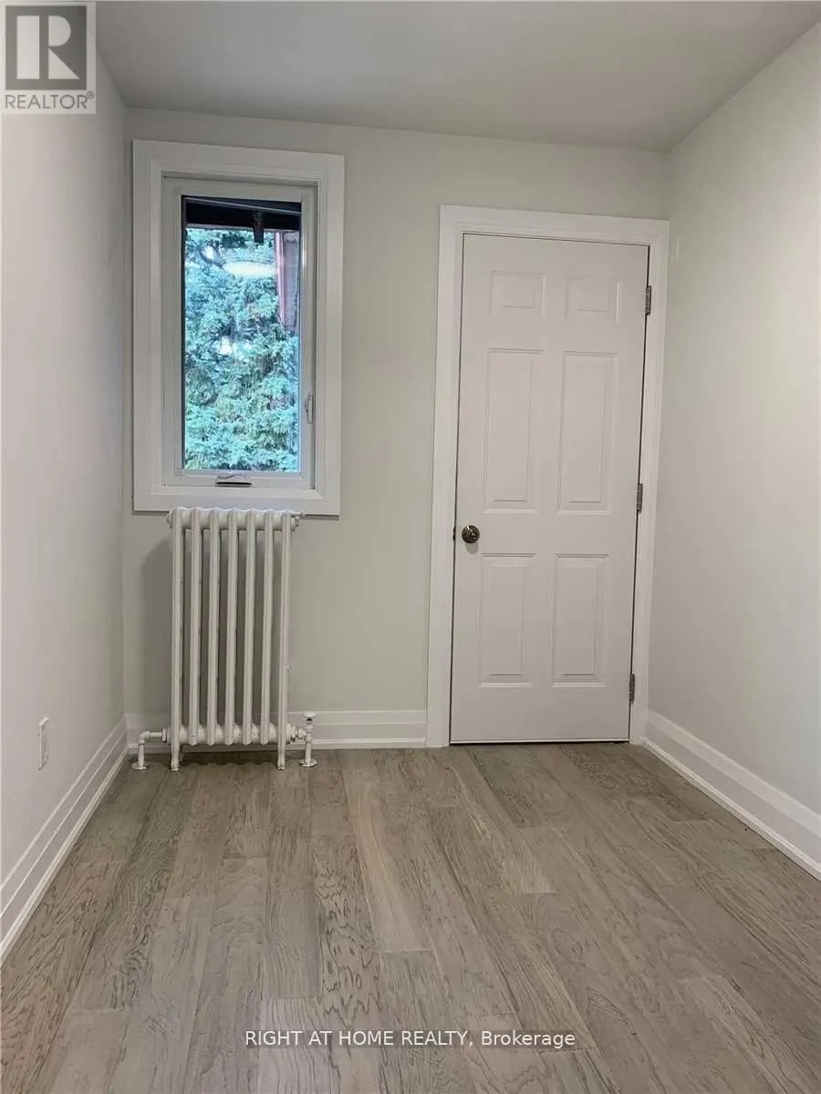 11 RIVERCREST ROAD