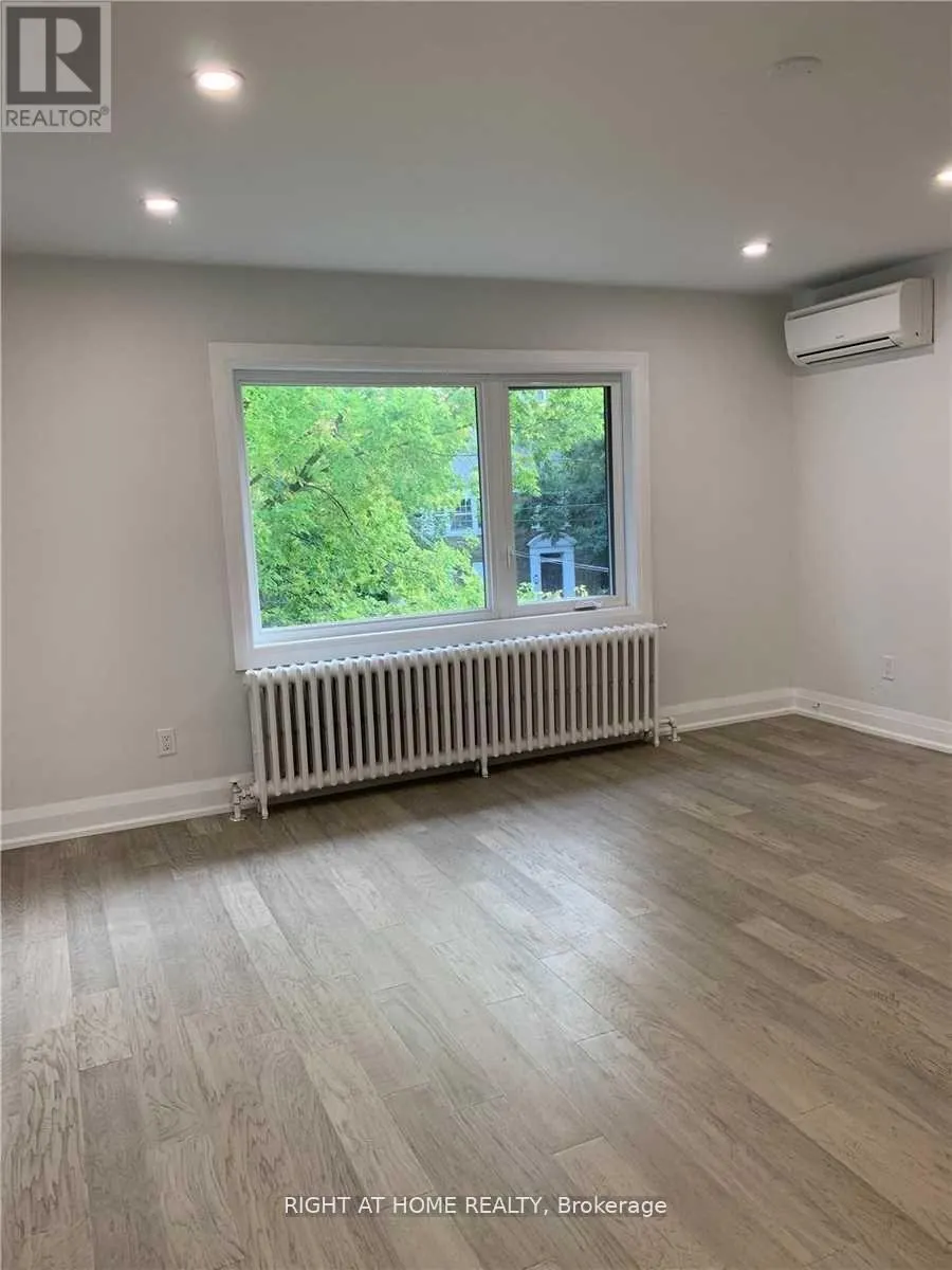 11 RIVERCREST ROAD