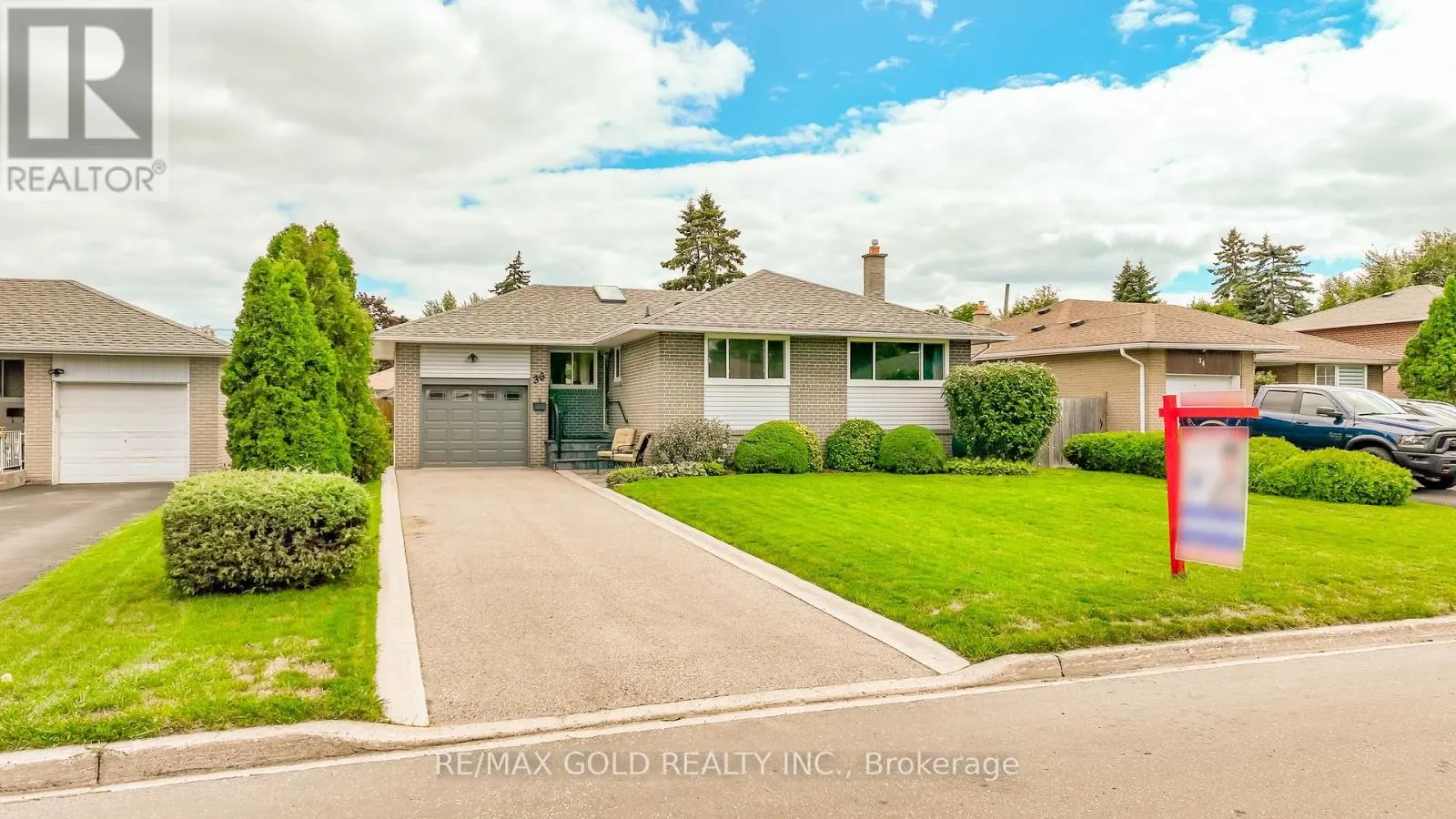 36 ALDERBURY CRESCENT