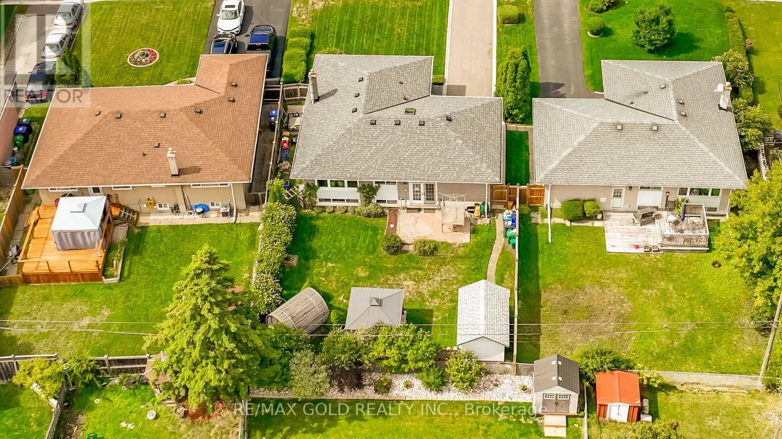 36 ALDERBURY CRESCENT