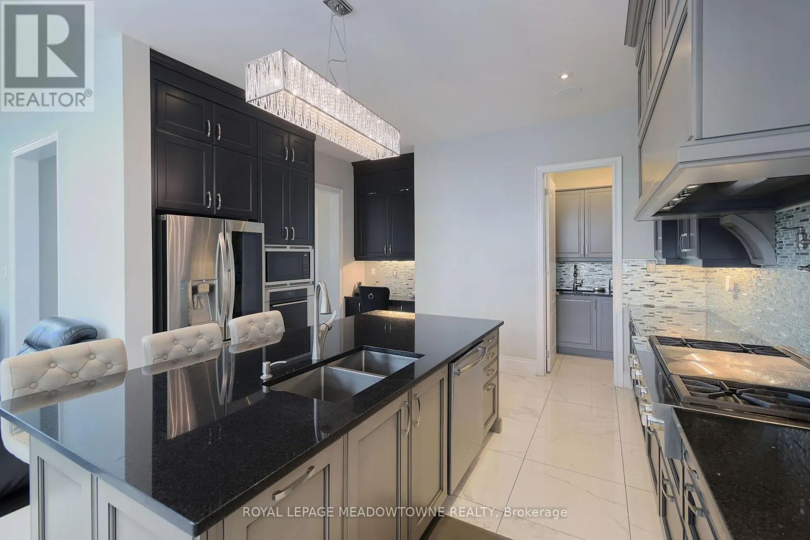 1 ROYAL WEST DRIVE