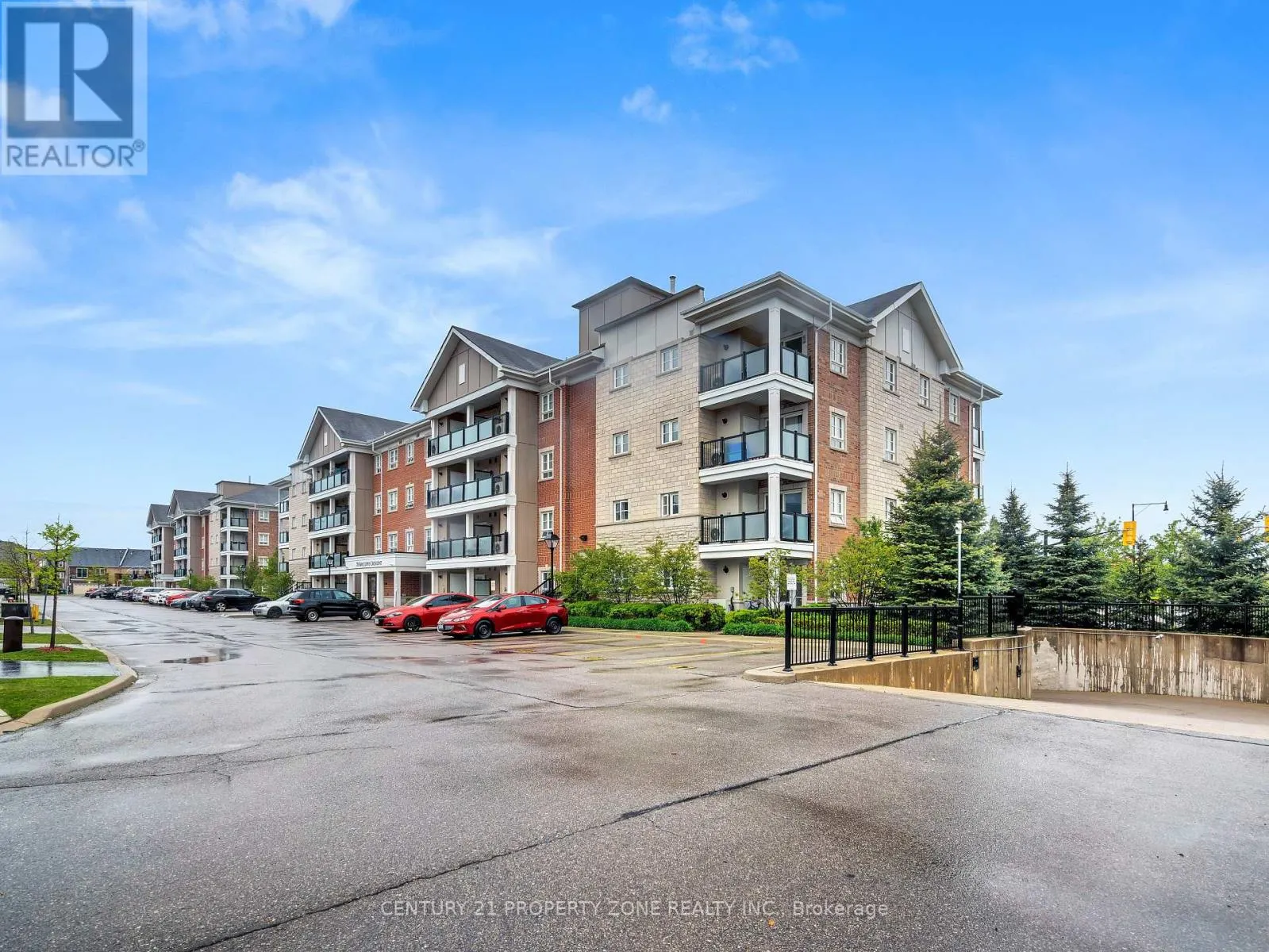 205 - 70 BAYCLIFFE CRESCENT