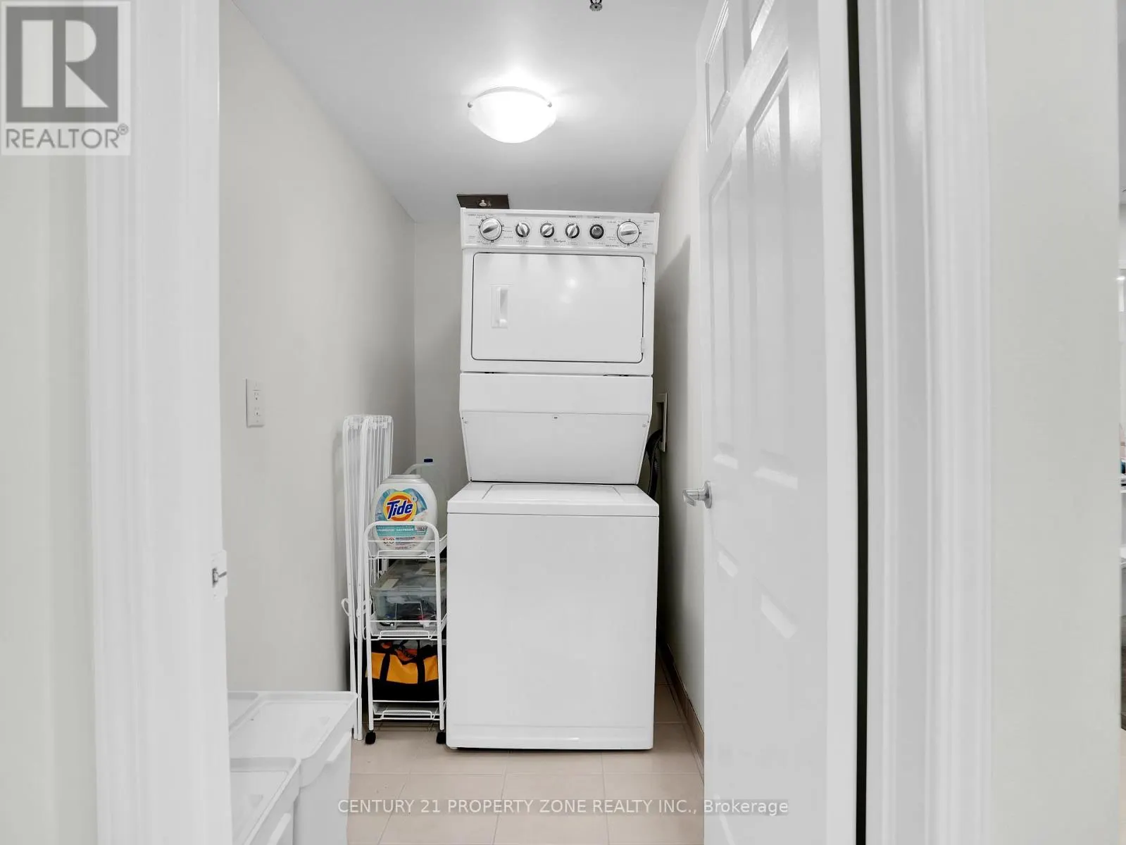 205 - 70 BAYCLIFFE CRESCENT