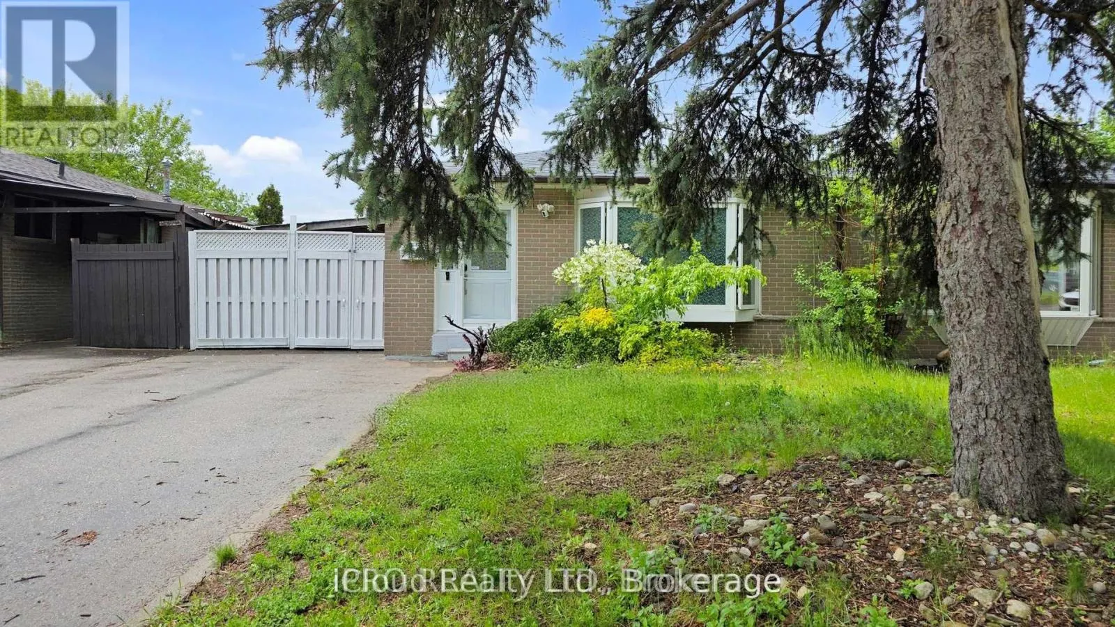 19 FLAMINGO CRESCENT
