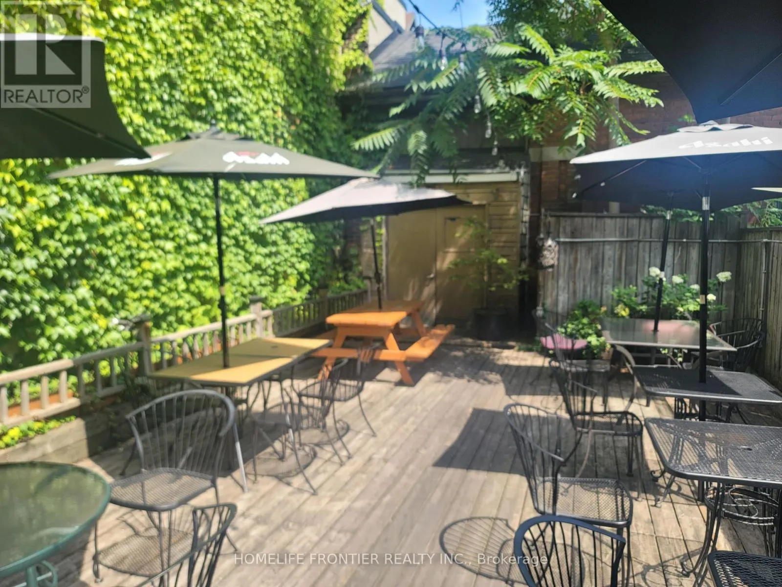 293 RONCESVALLES AVENUE