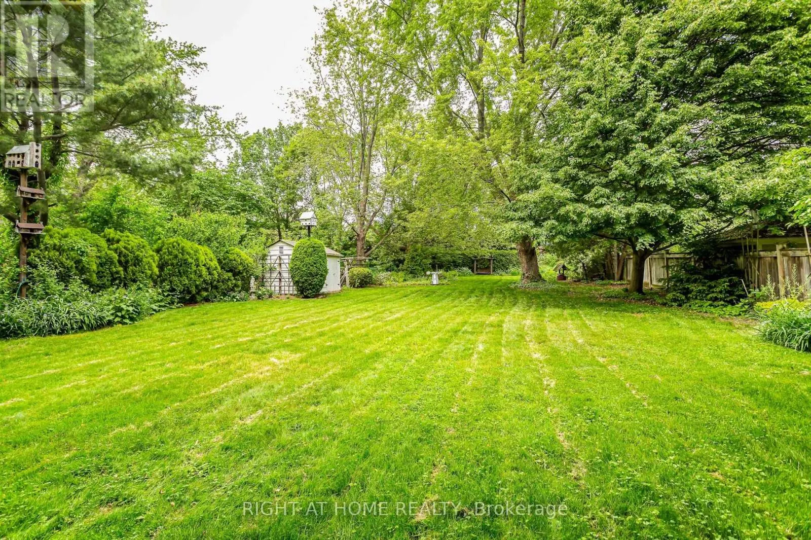 411 MAPLEHURST AVENUE
