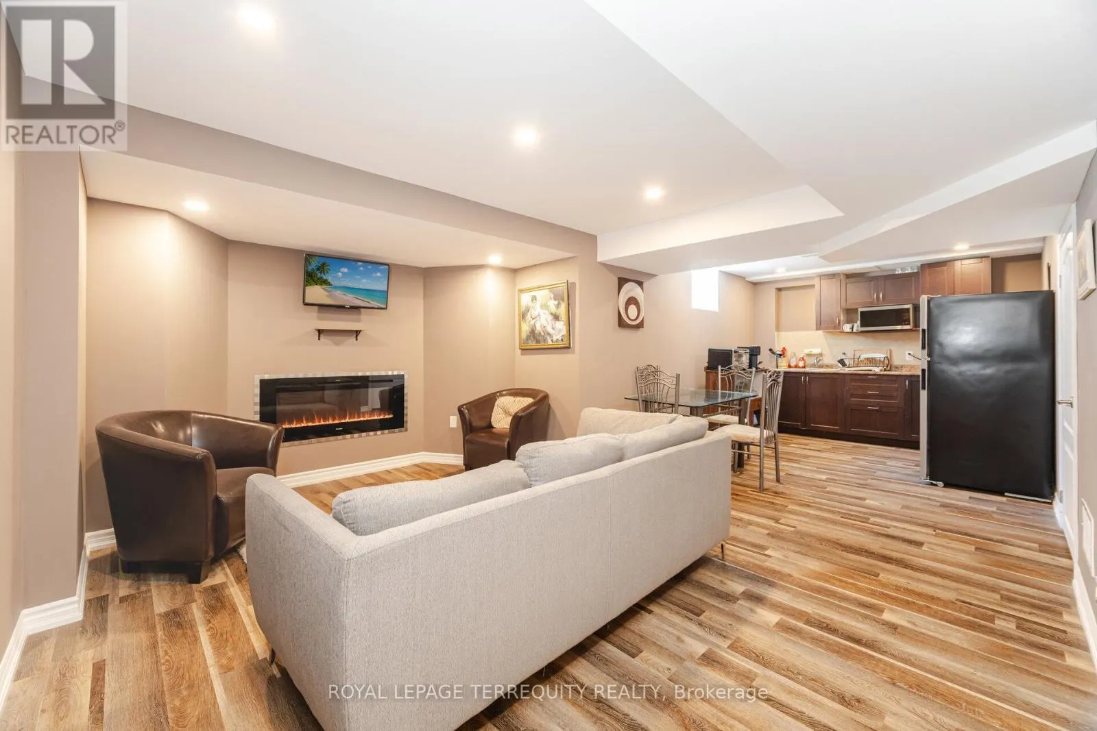 4814 DUNOON DRIVE