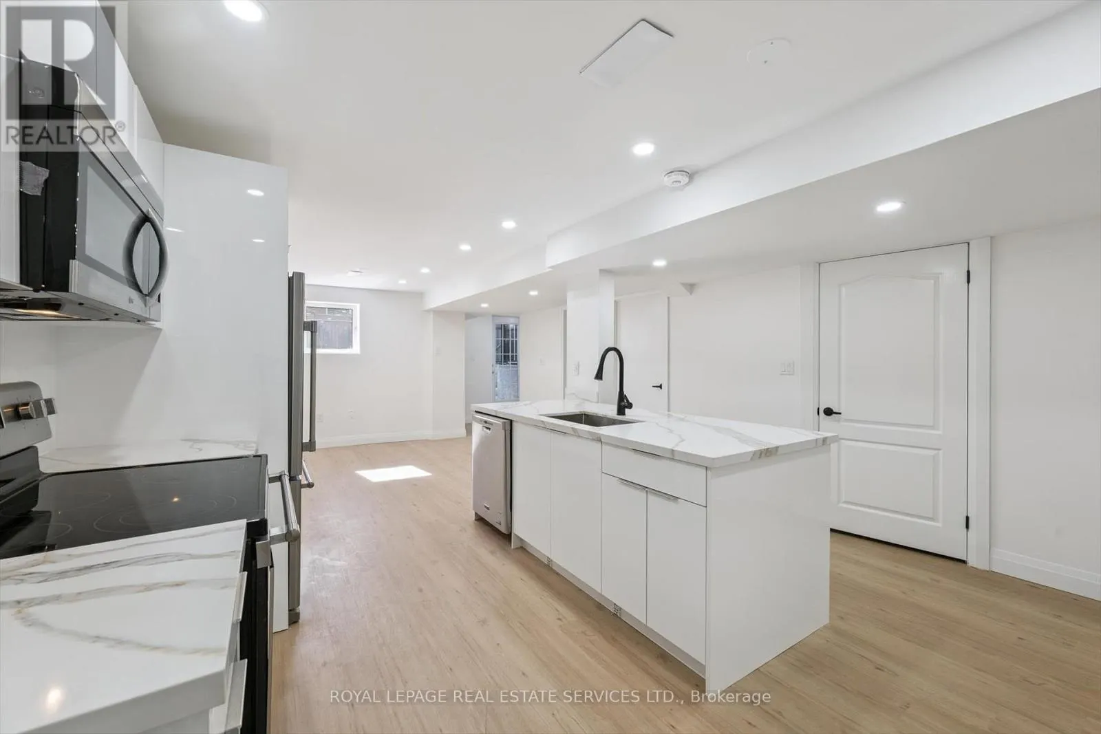 BSMT APT - 3872 DENSBURY DRIVE