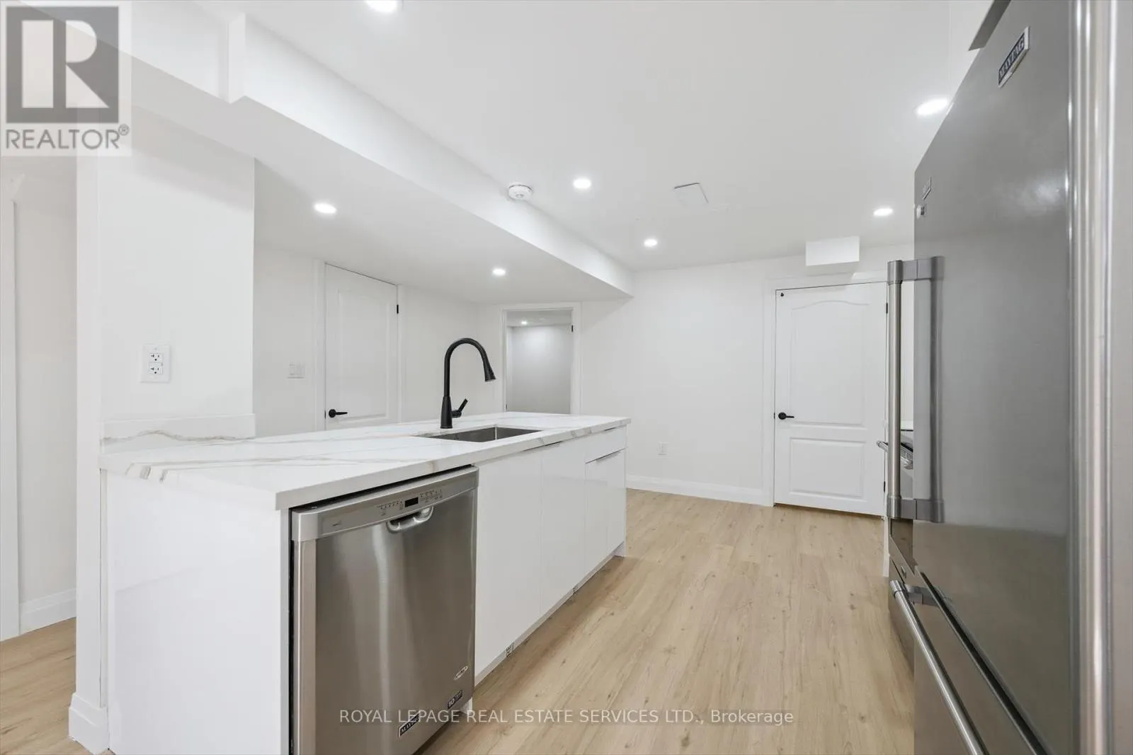 BSMT APT - 3872 DENSBURY DRIVE