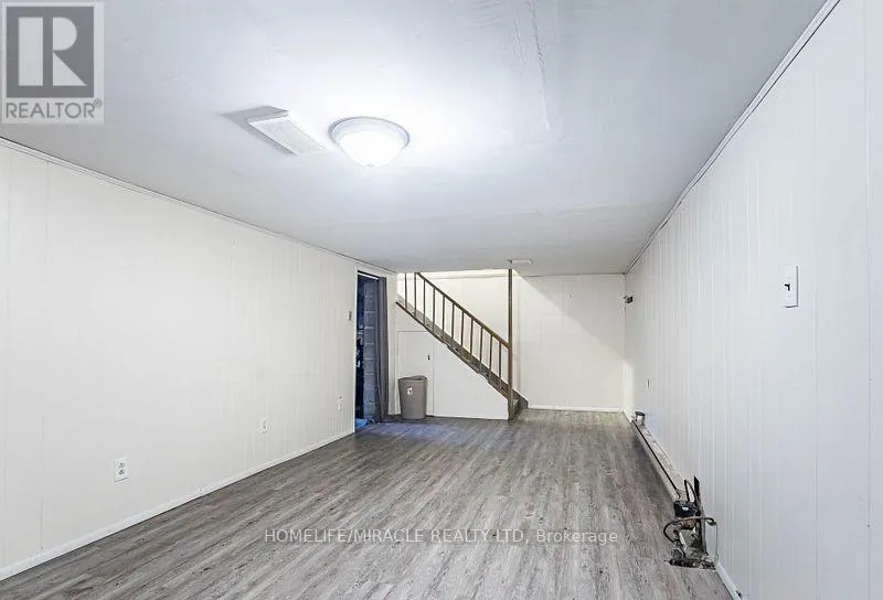 9 CRESTVIEW AVENUE