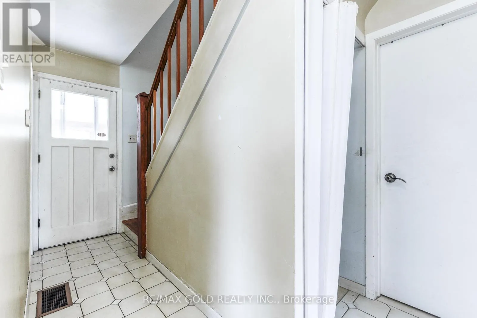 3372 ETUDE DRIVE