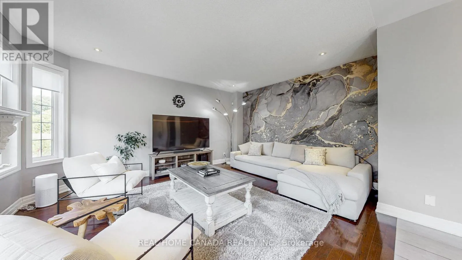 617 WETTLAUFER TERRACE