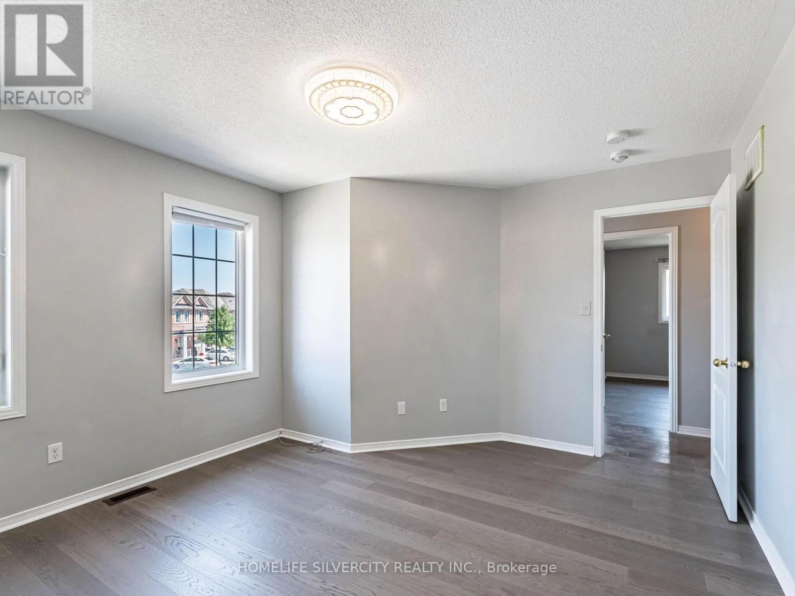 42 COOKVIEW DRIVE