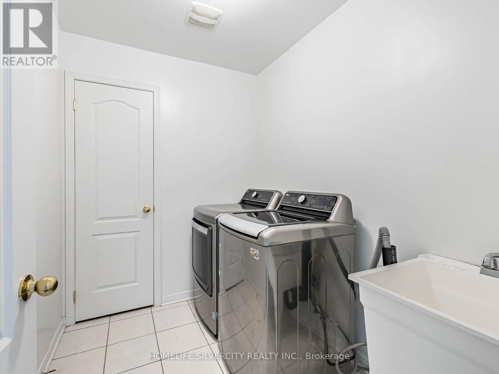 42 COOKVIEW DRIVE