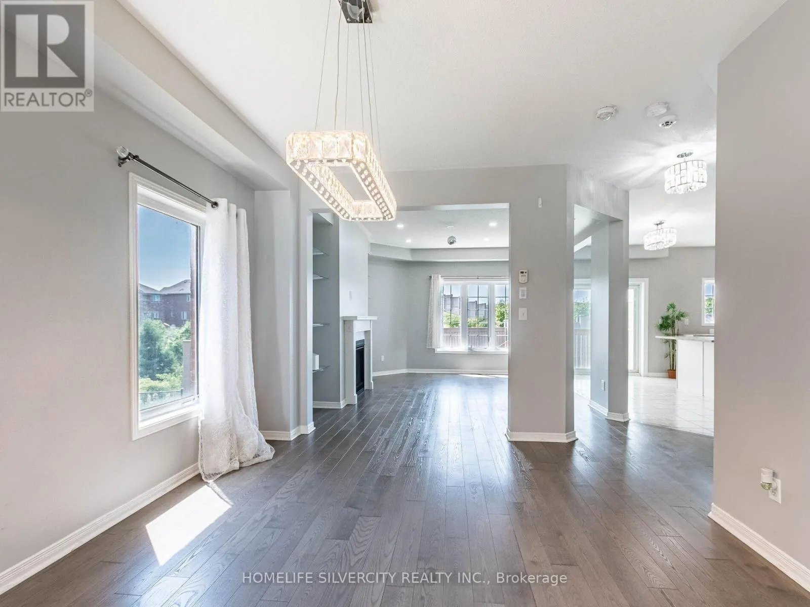 42 COOKVIEW DRIVE