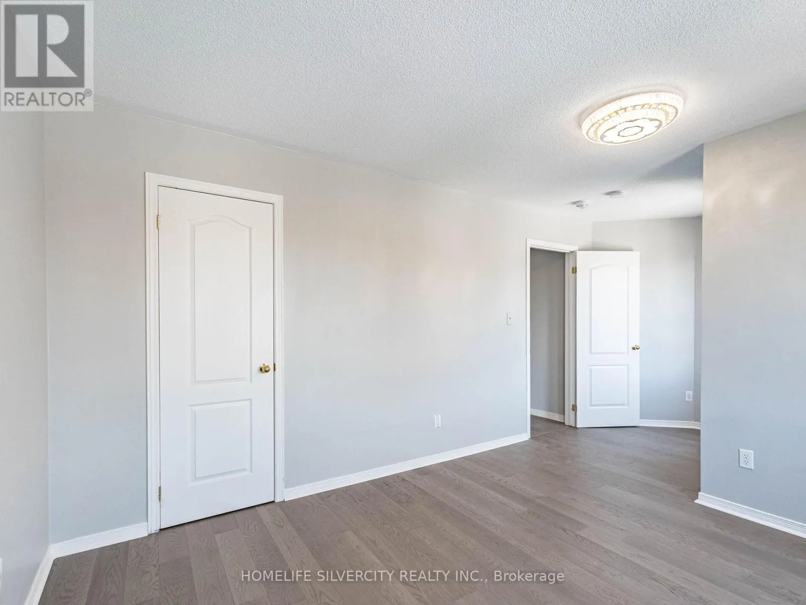 42 COOKVIEW DRIVE