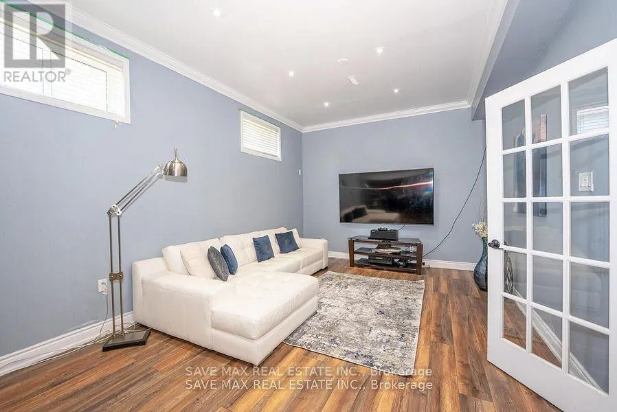 229 RUTHERFORD ROAD N