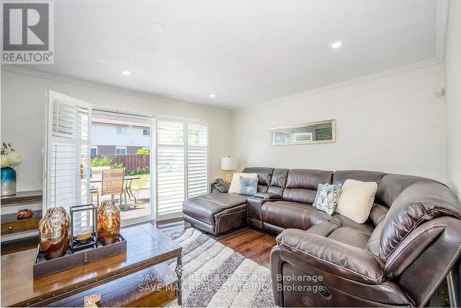 229 RUTHERFORD ROAD N