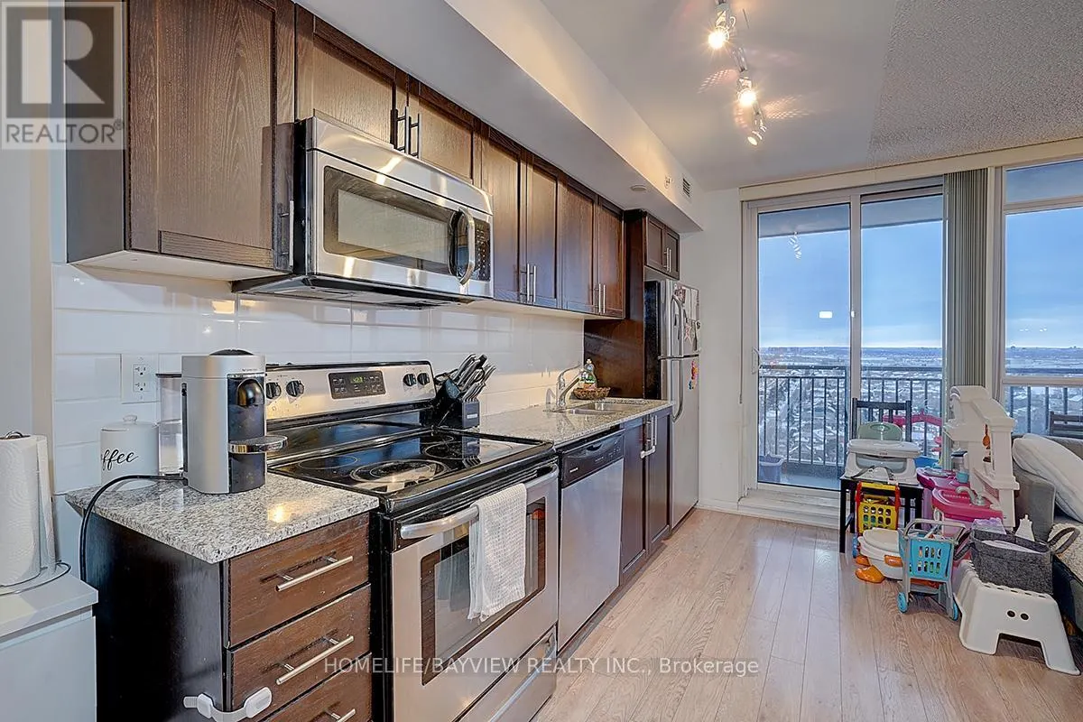 1723 - 800 LAWRENCE AVENUE W