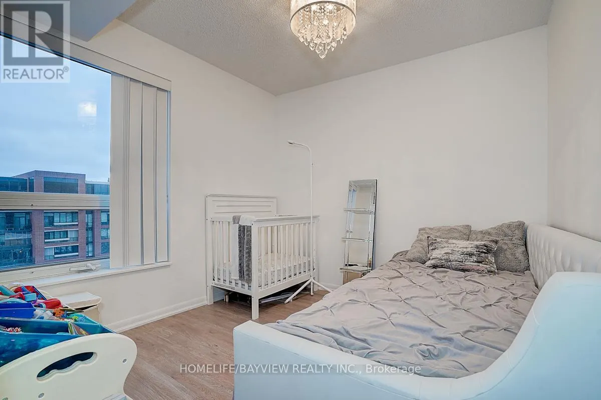 2204 - 830 LAWRENCE AVENUE W