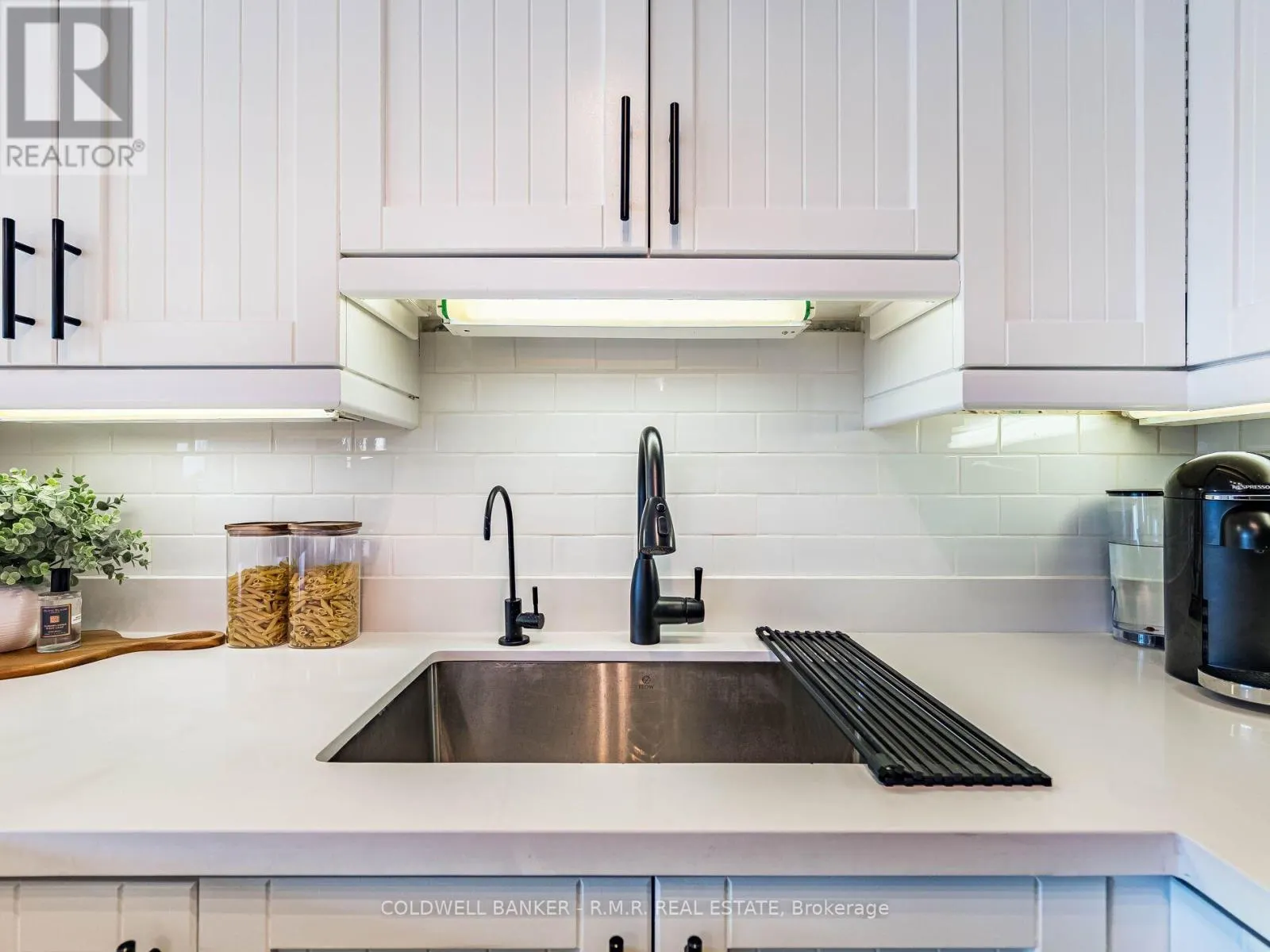 2020 - 125 GEORGE APPLETON WAY, #2020