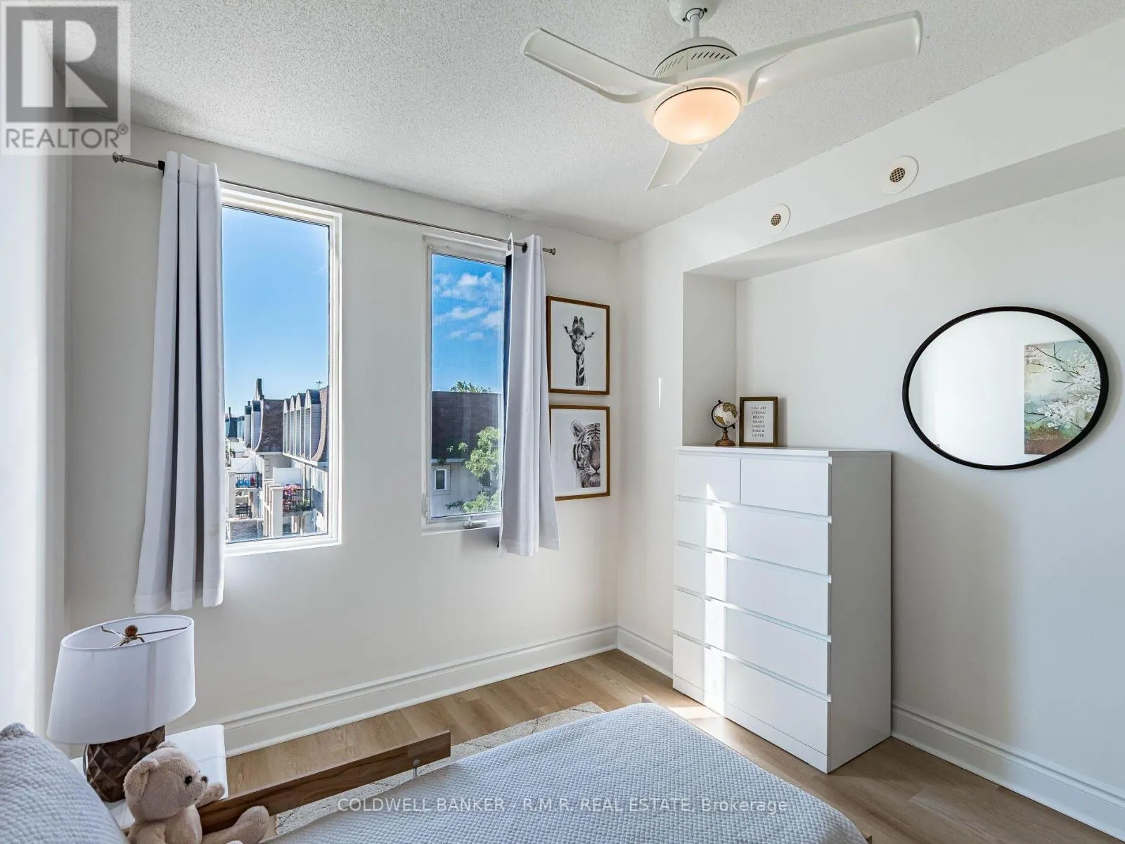 2020 - 125 GEORGE APPLETON WAY, #2020