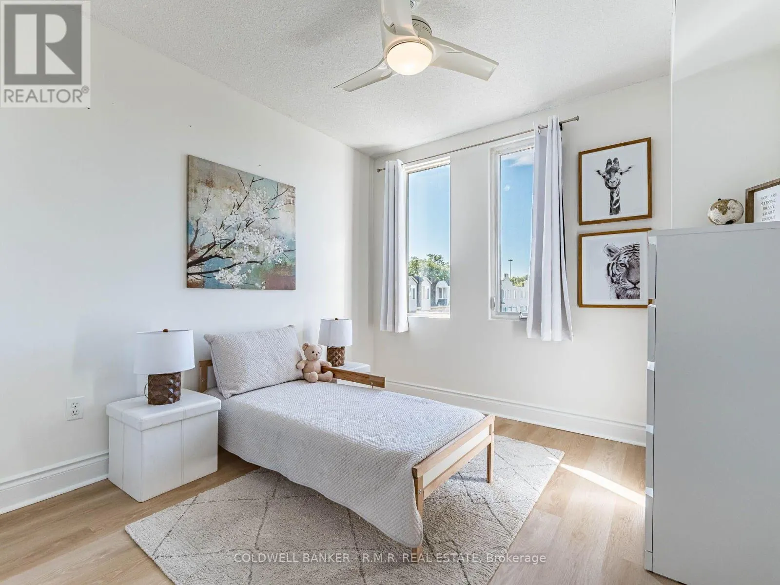 2020 - 125 GEORGE APPLETON WAY, #2020