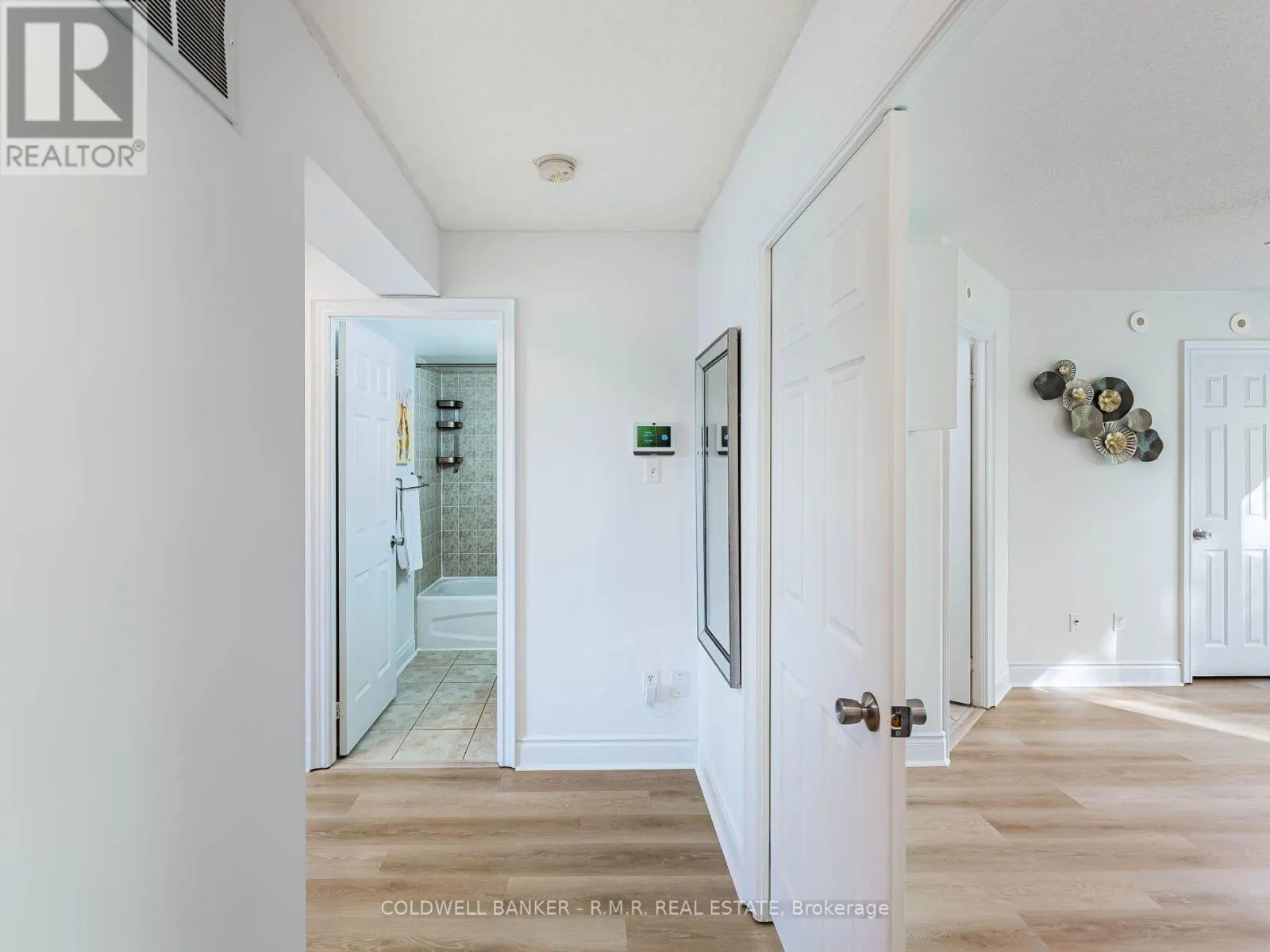 2020 - 125 GEORGE APPLETON WAY, #2020