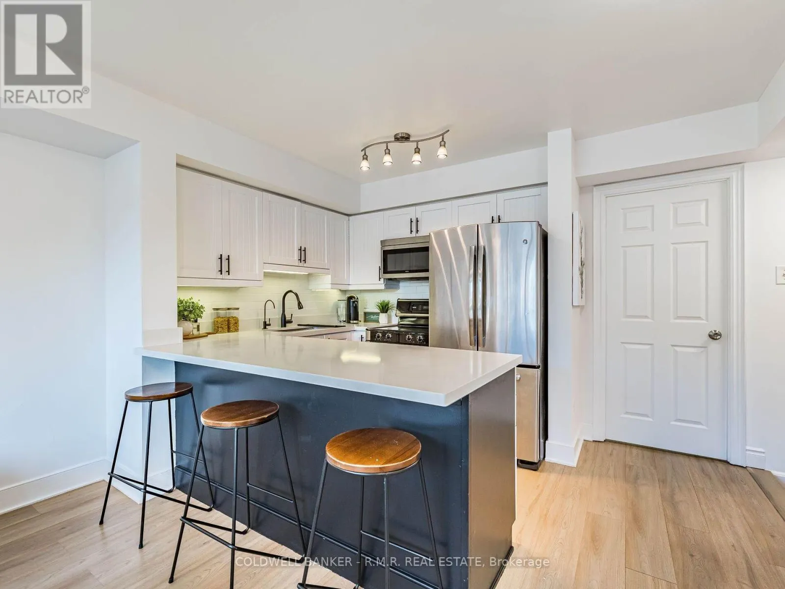 2020 - 125 GEORGE APPLETON WAY, #2020
